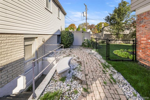 Tiny photo for 26234 Tennant Street, Dearborn Heights City, MI 48127 (MLS # 20261085308)