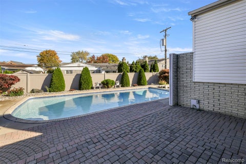 Tiny photo for 26234 Tennant Street, Dearborn Heights City, MI 48127 (MLS # 20261085308)