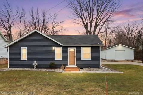 213 E Maple Street Vassar City MI 48768