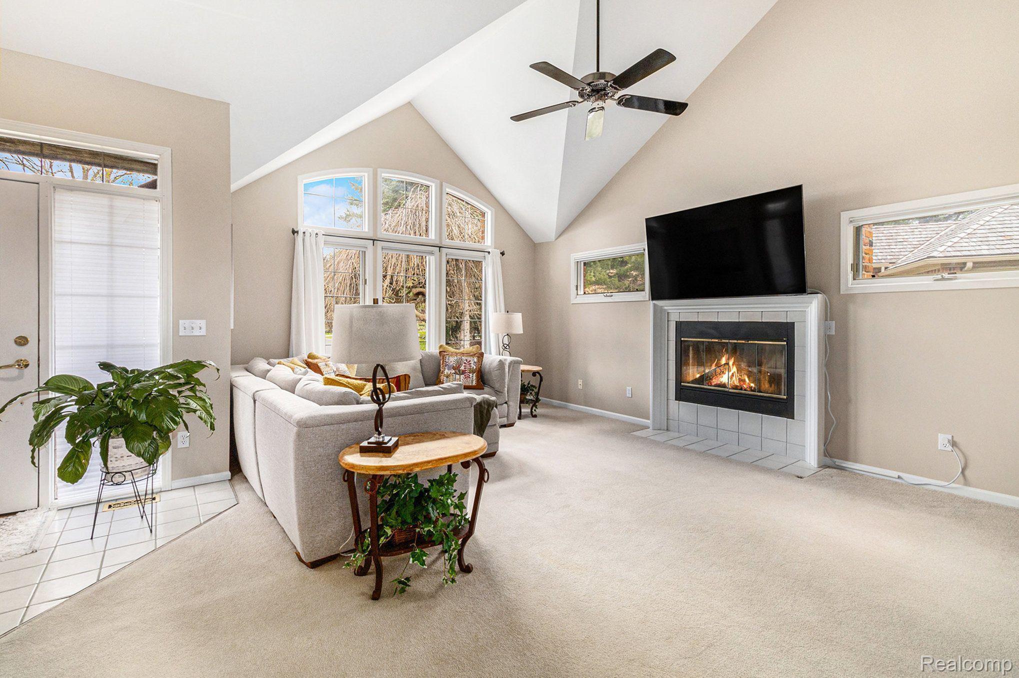 5103 Coachlight Drive