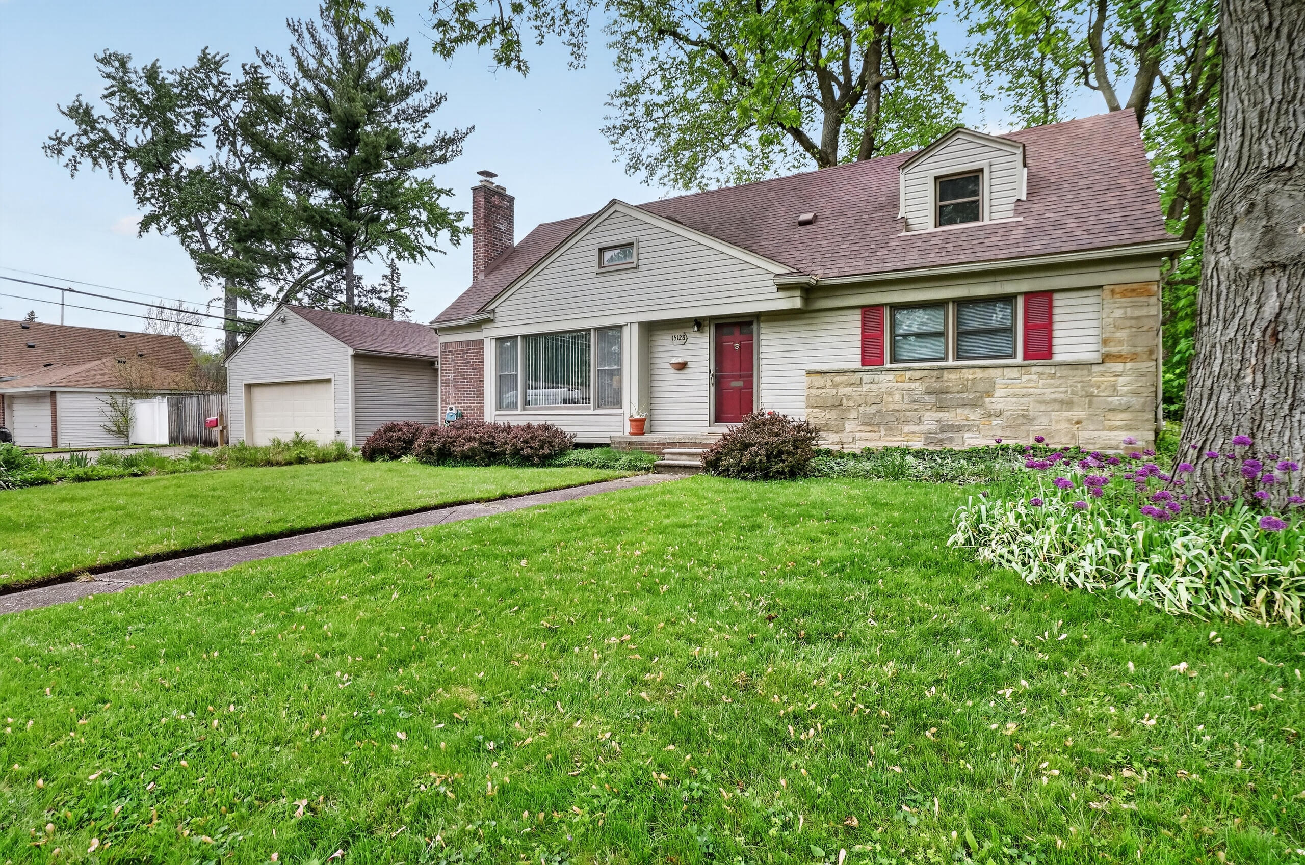 15128 Lexington
