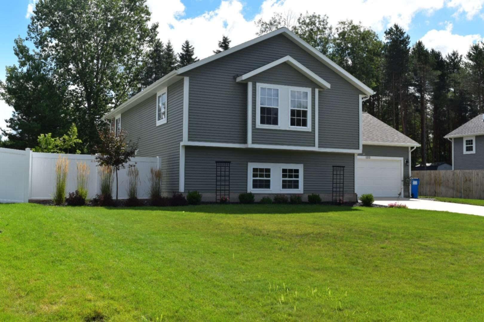 1153 Spruce Pointe Drive