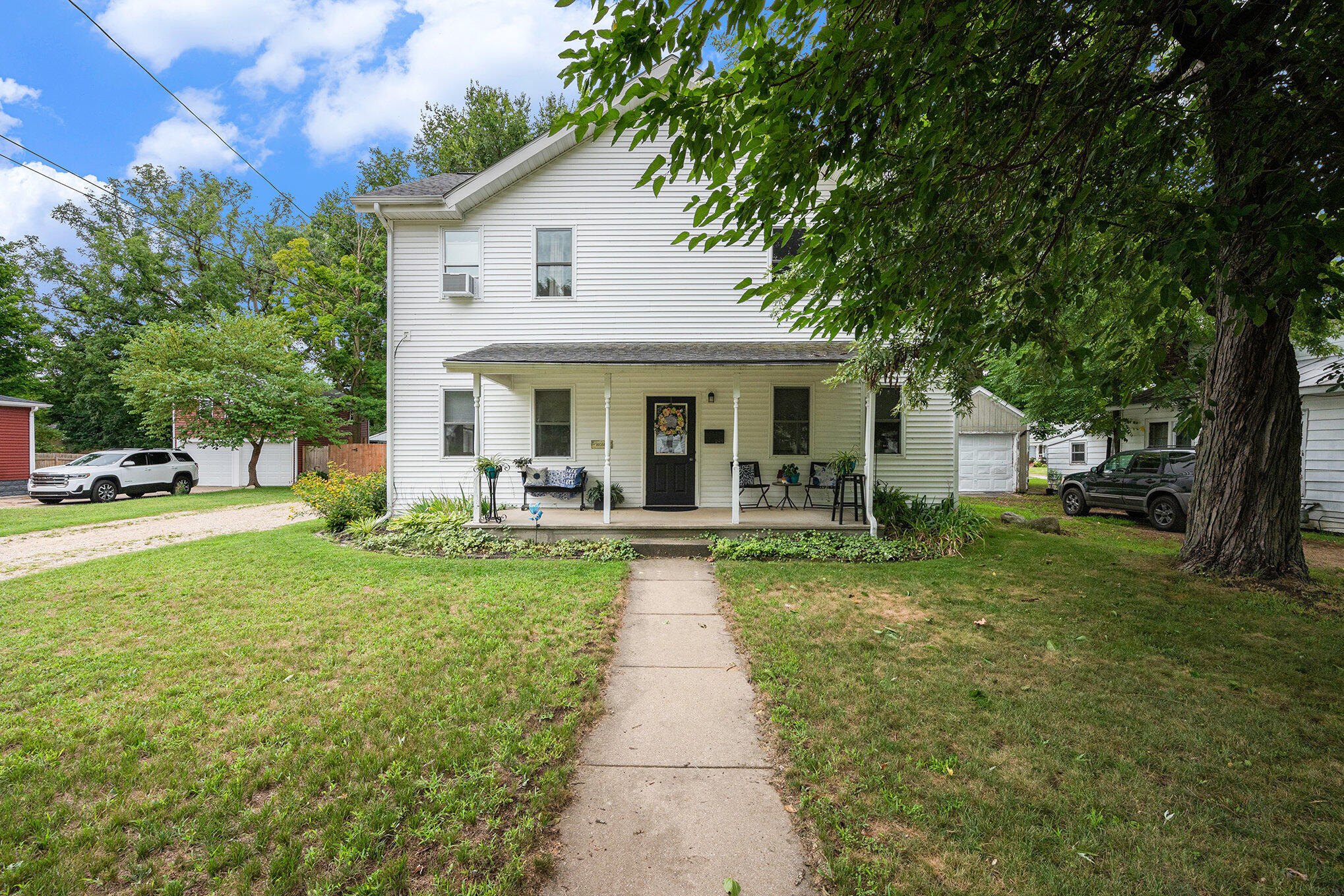 249 W Franklin Street