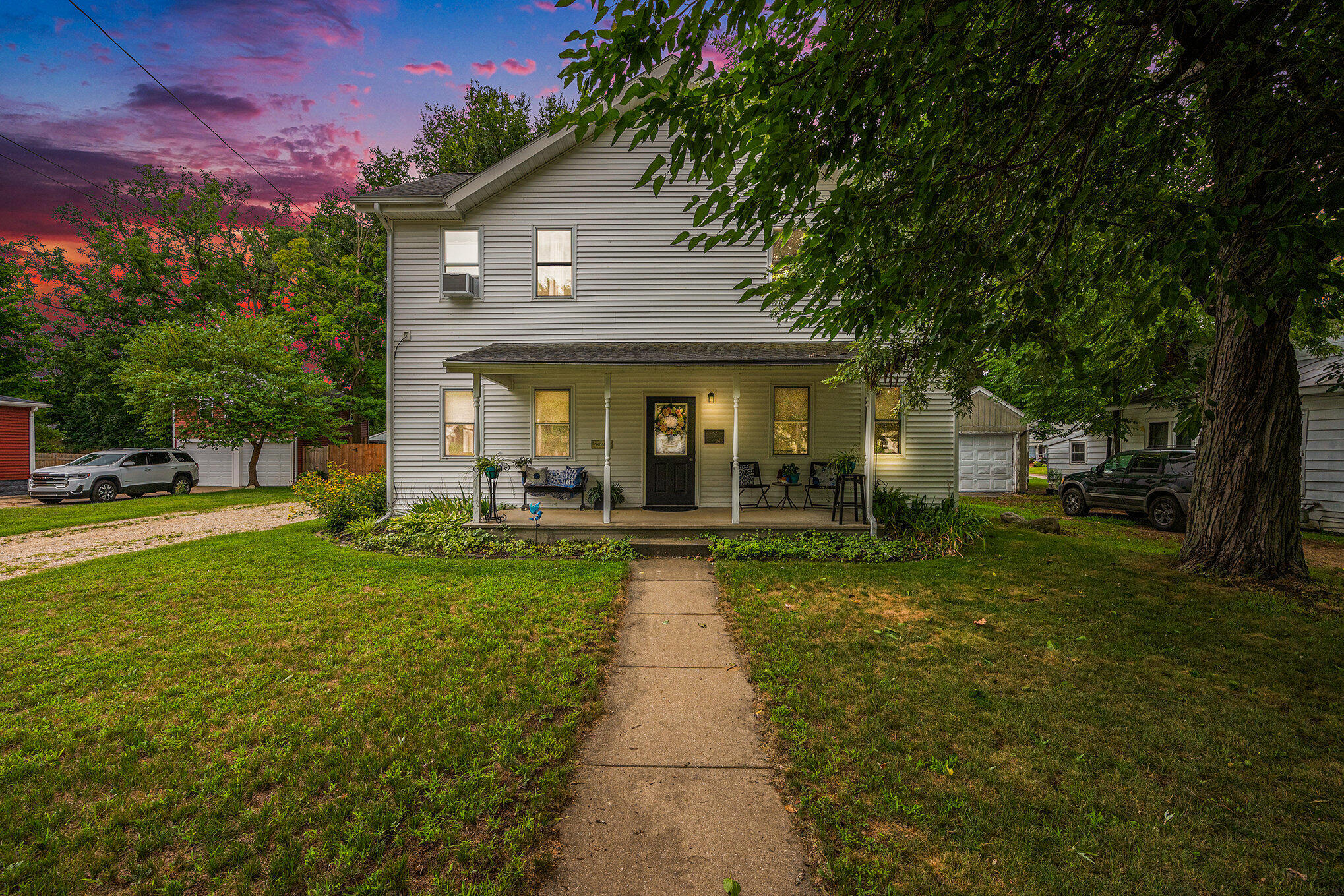 249 W Franklin Street
