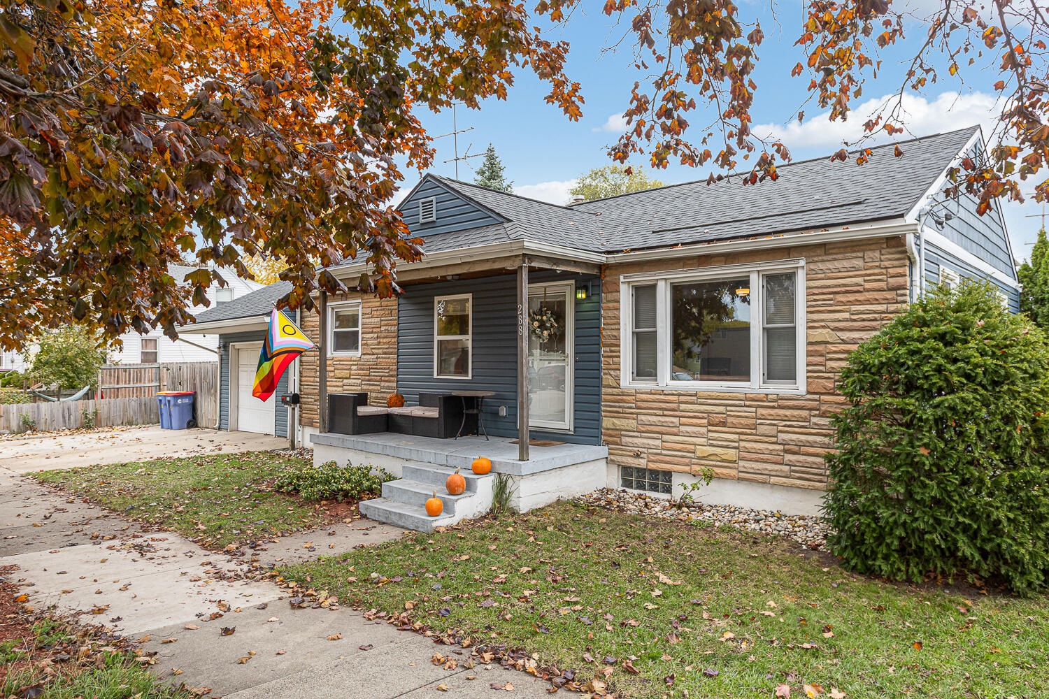 288 Garfield Avenue SW