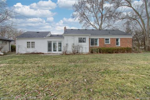 Tiny photo for 16975 W 14 Mile Road, Beverly Hills Village, MI 48025 (MLS # 20261016177)