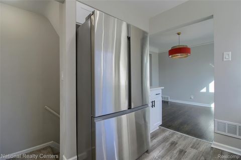 Tiny photo for 16975 W 14 Mile Road, Beverly Hills Village, MI 48025 (MLS # 20261016177)