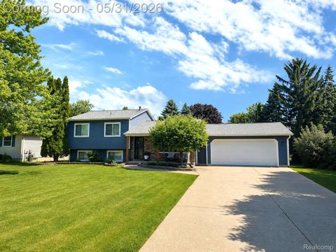 Photo of 4102 Farner Street, Fenton Charter Township, MI 48451 (MLS # 20261039647)