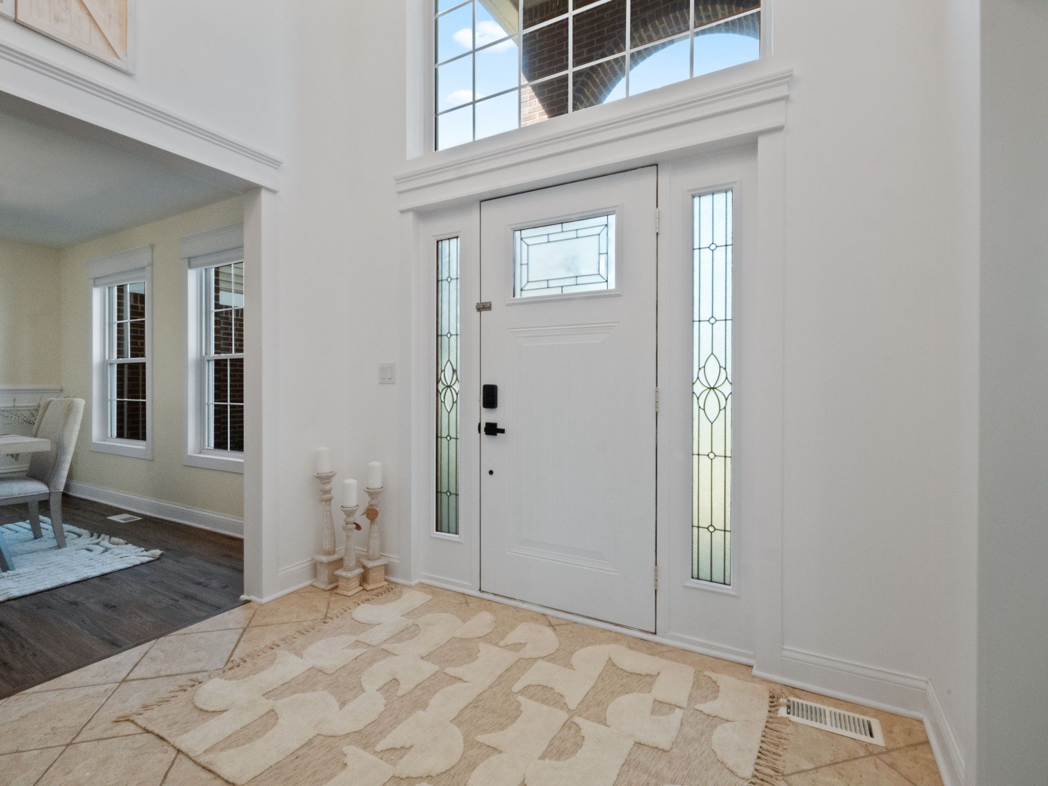 7136 N MEADOWS Trail