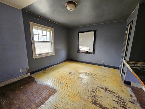 Tiny photo for 1620 Mason Street, Flint City, MI 48503 (MLS # 5050202653)