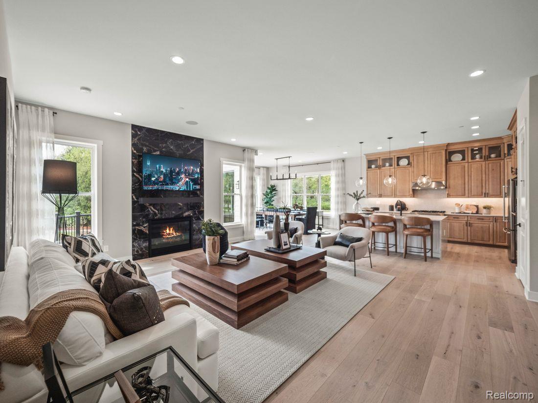 2413 PROVENCAL Drive