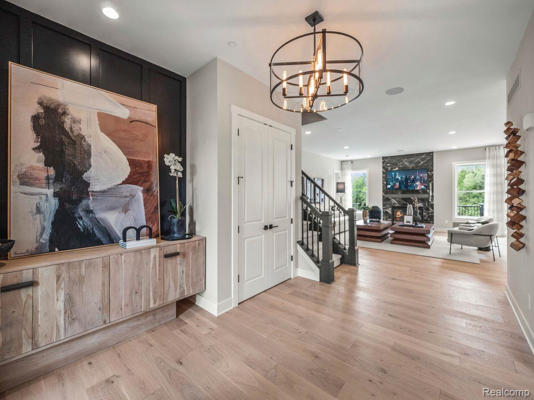 2413 PROVENCAL Drive