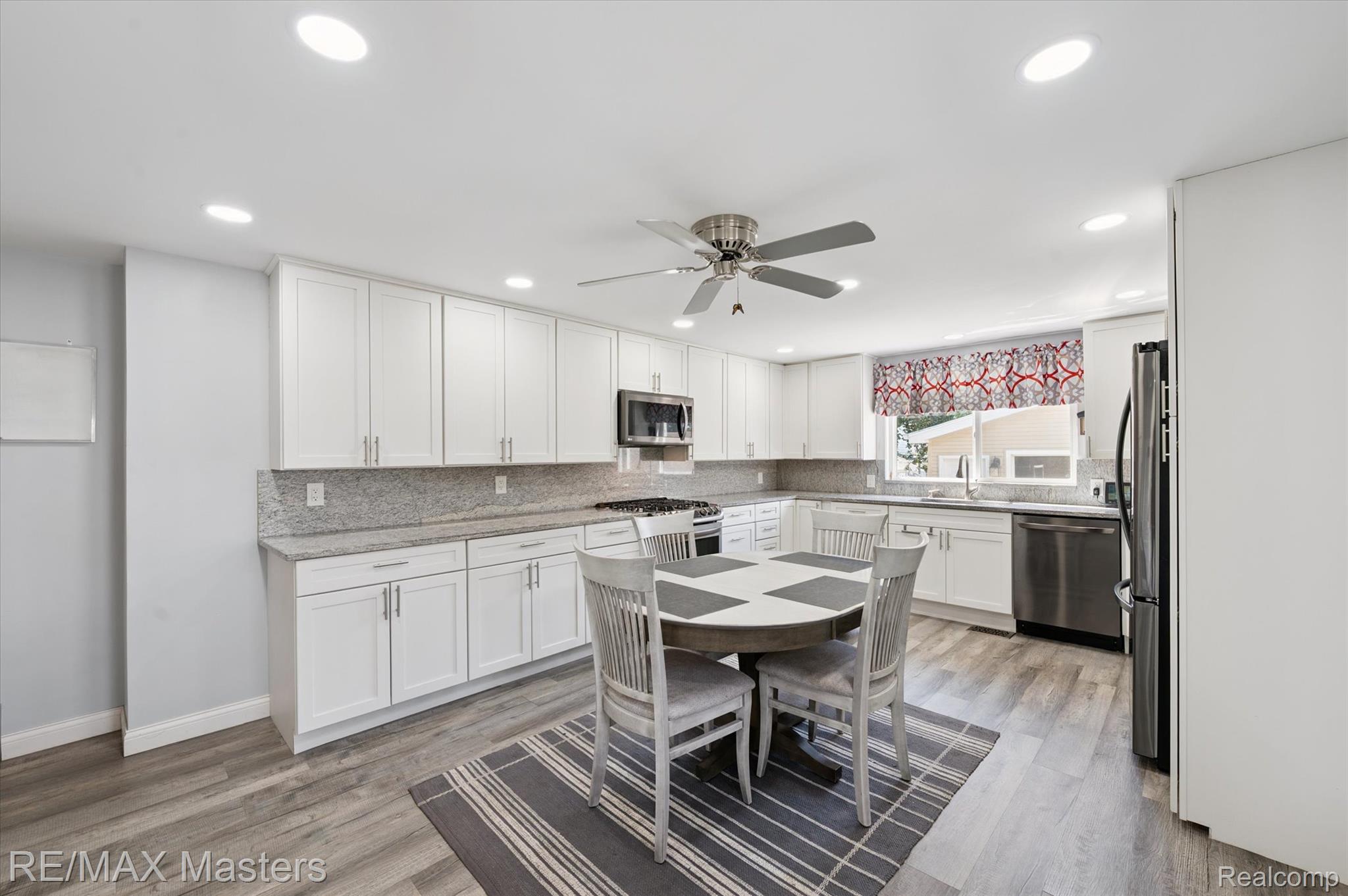 27031 W Huron River Drive