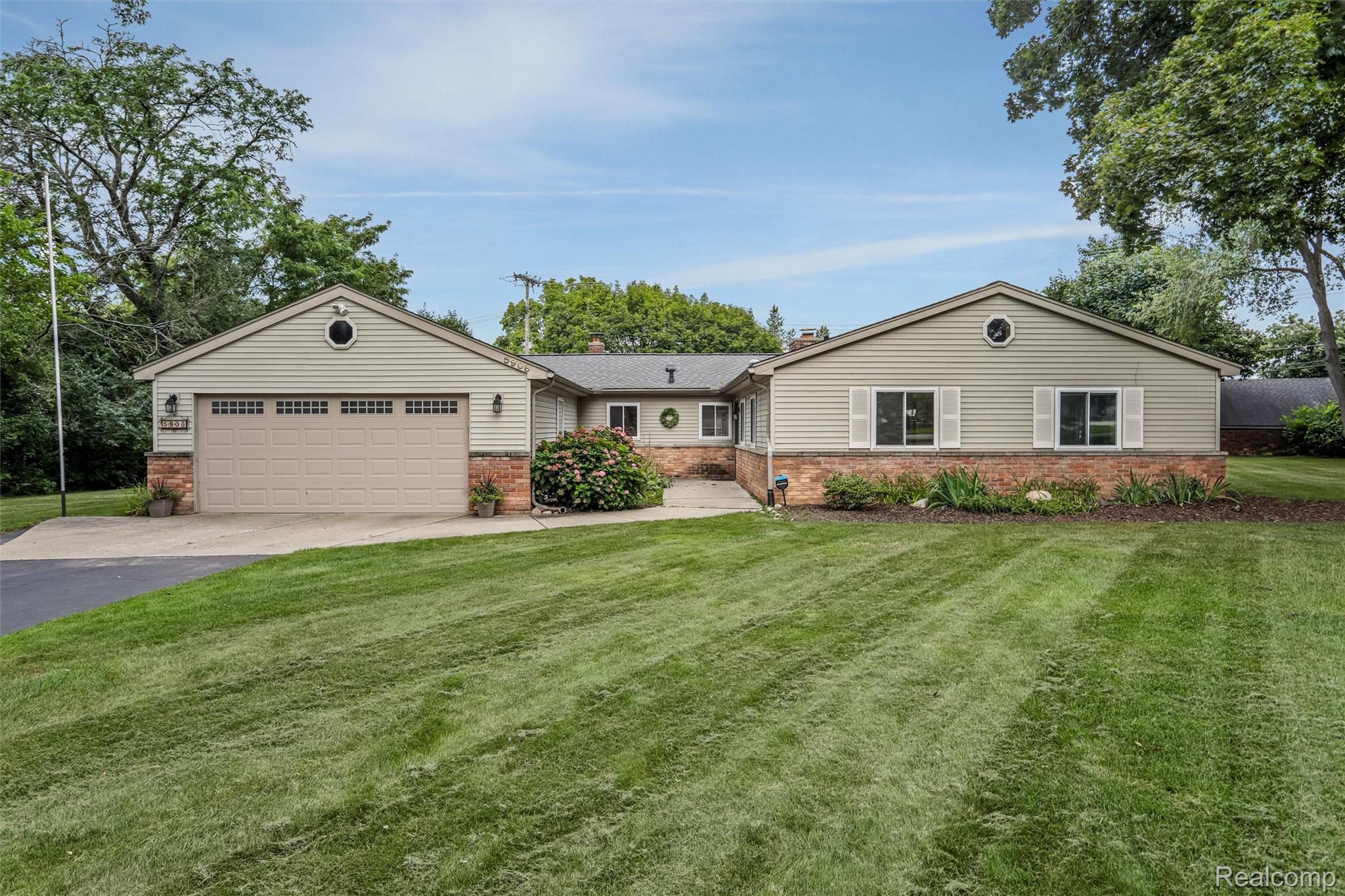 5908 Burnham Road