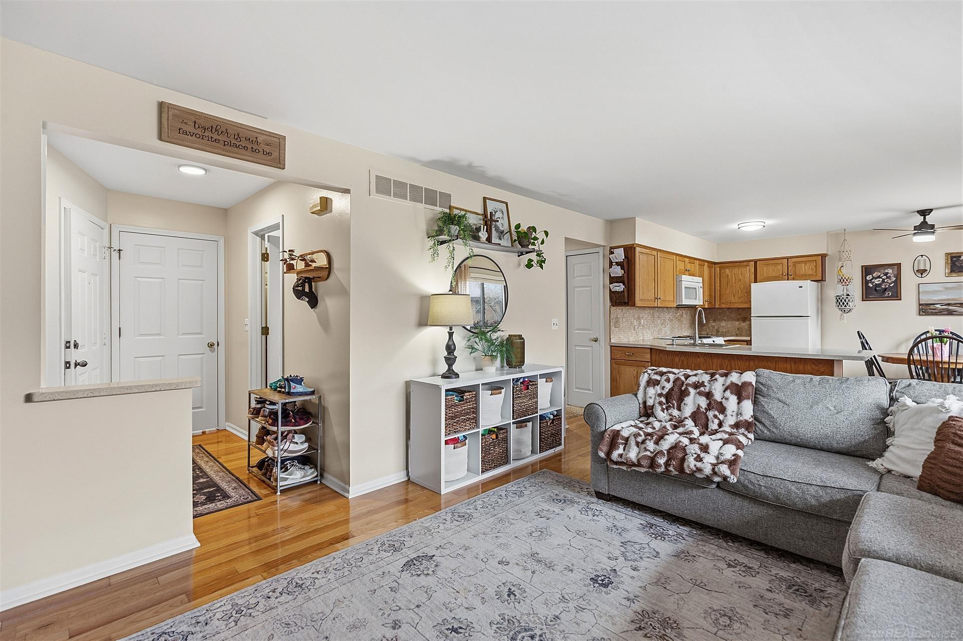 38604 Lanse Creuse Street