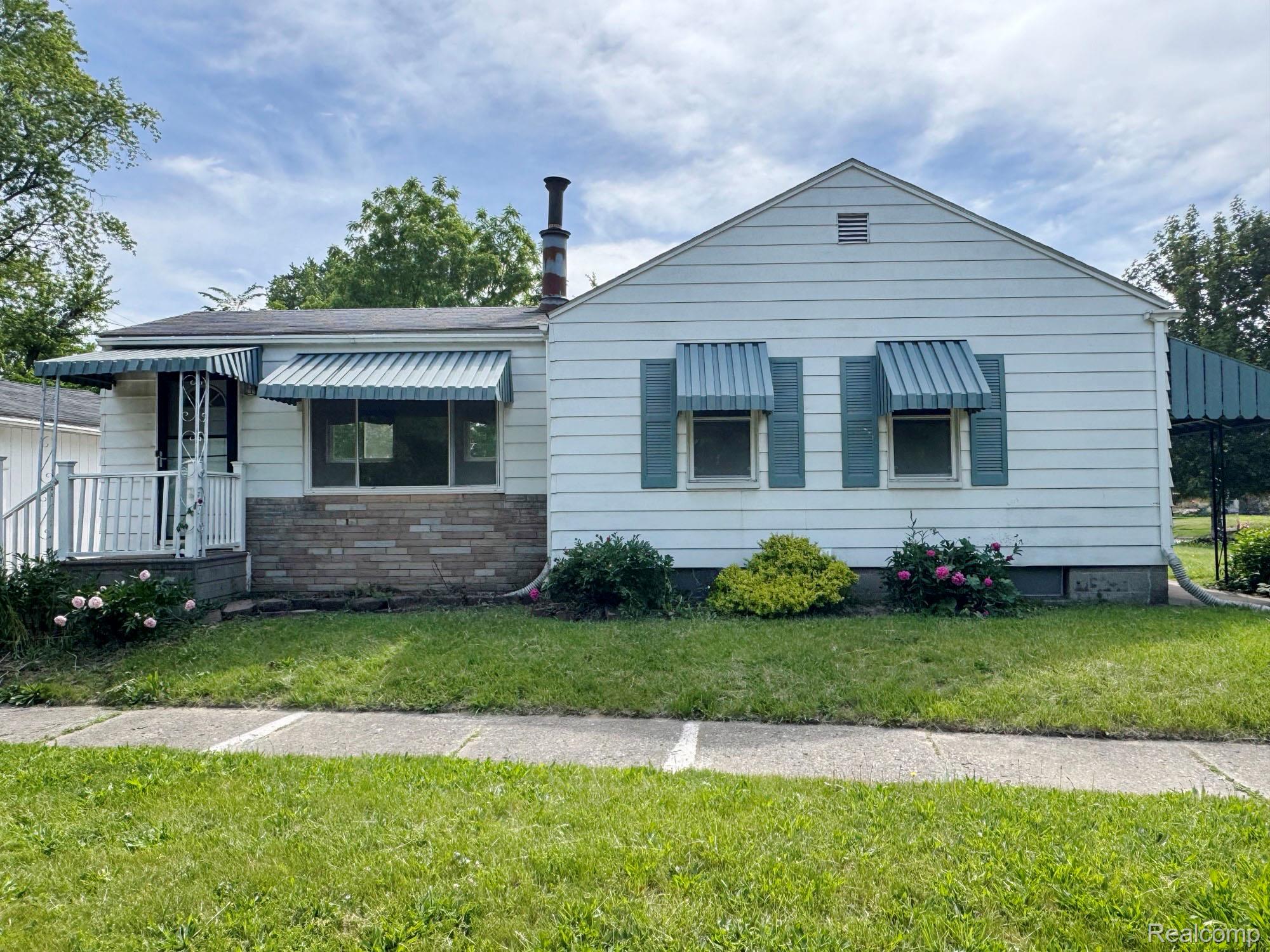 627 Wesbrook Street