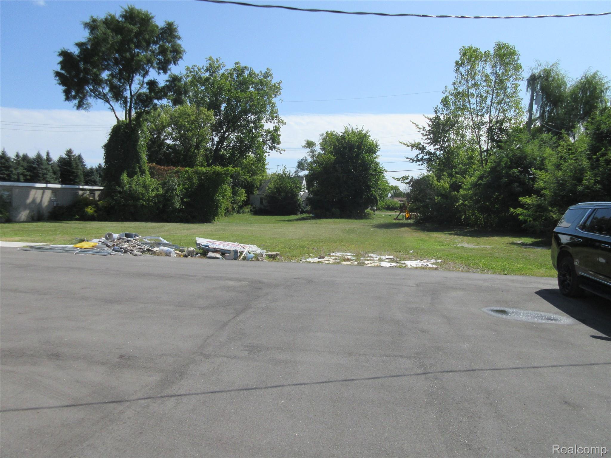 49908 Gratiot Avenue