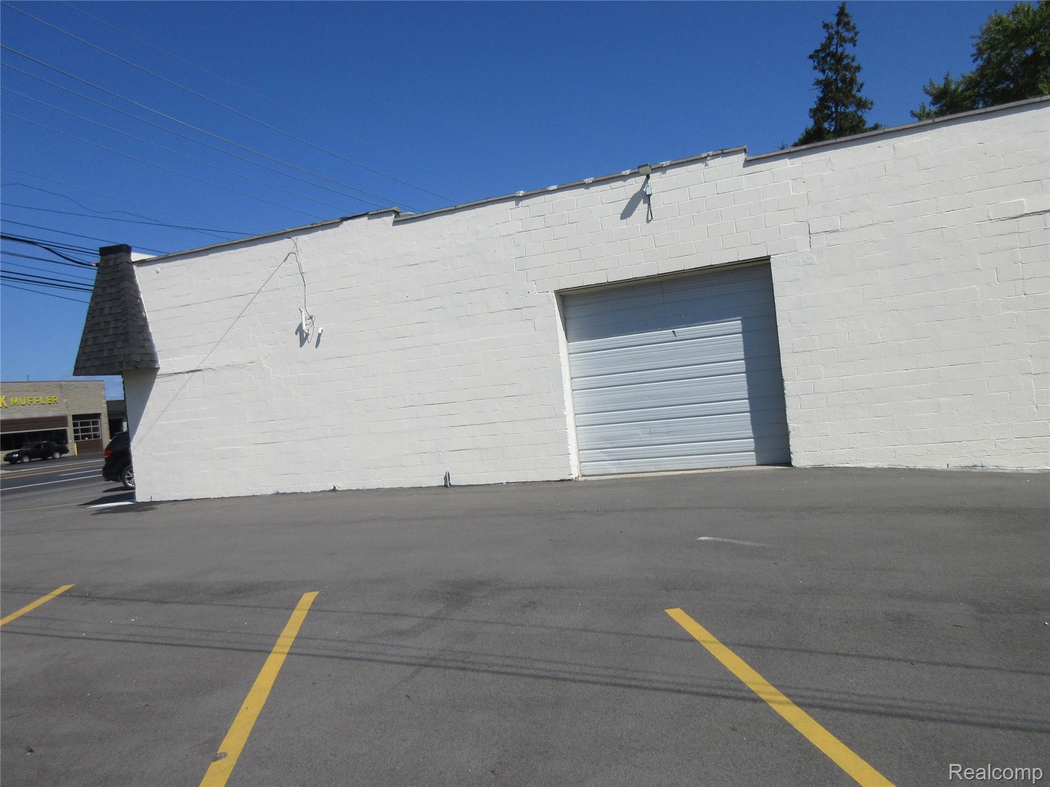 49908 Gratiot Avenue