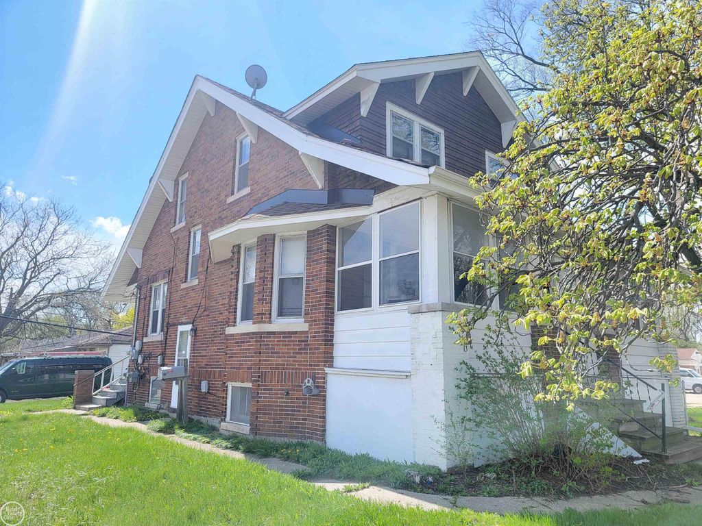 Photo of 15350 E 10 Mile Road, Eastpointe City, MI 48021 (MLS # 58050204822)