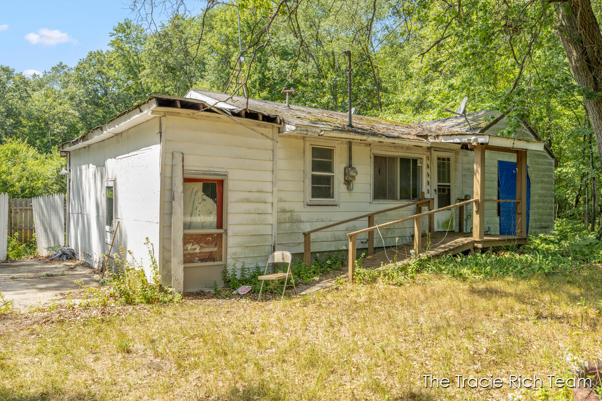 10603 Paw Paw Avenue