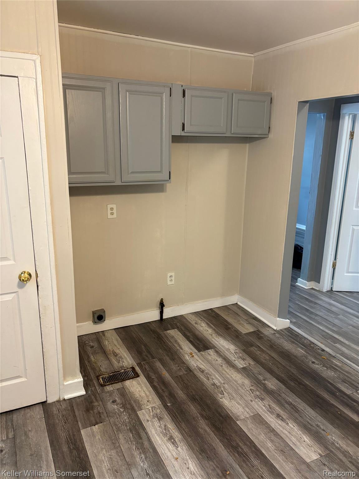 7559 Studebaker Avenue