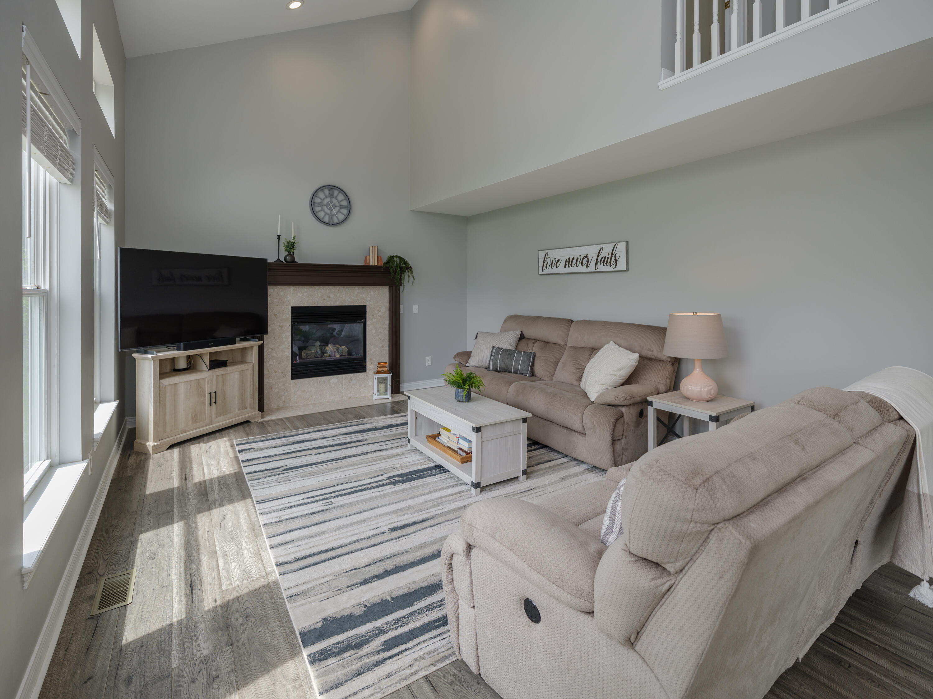 5824 Tradewind Drive