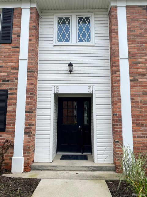 525 FAIRBROOK 29 Northville City MI 48167