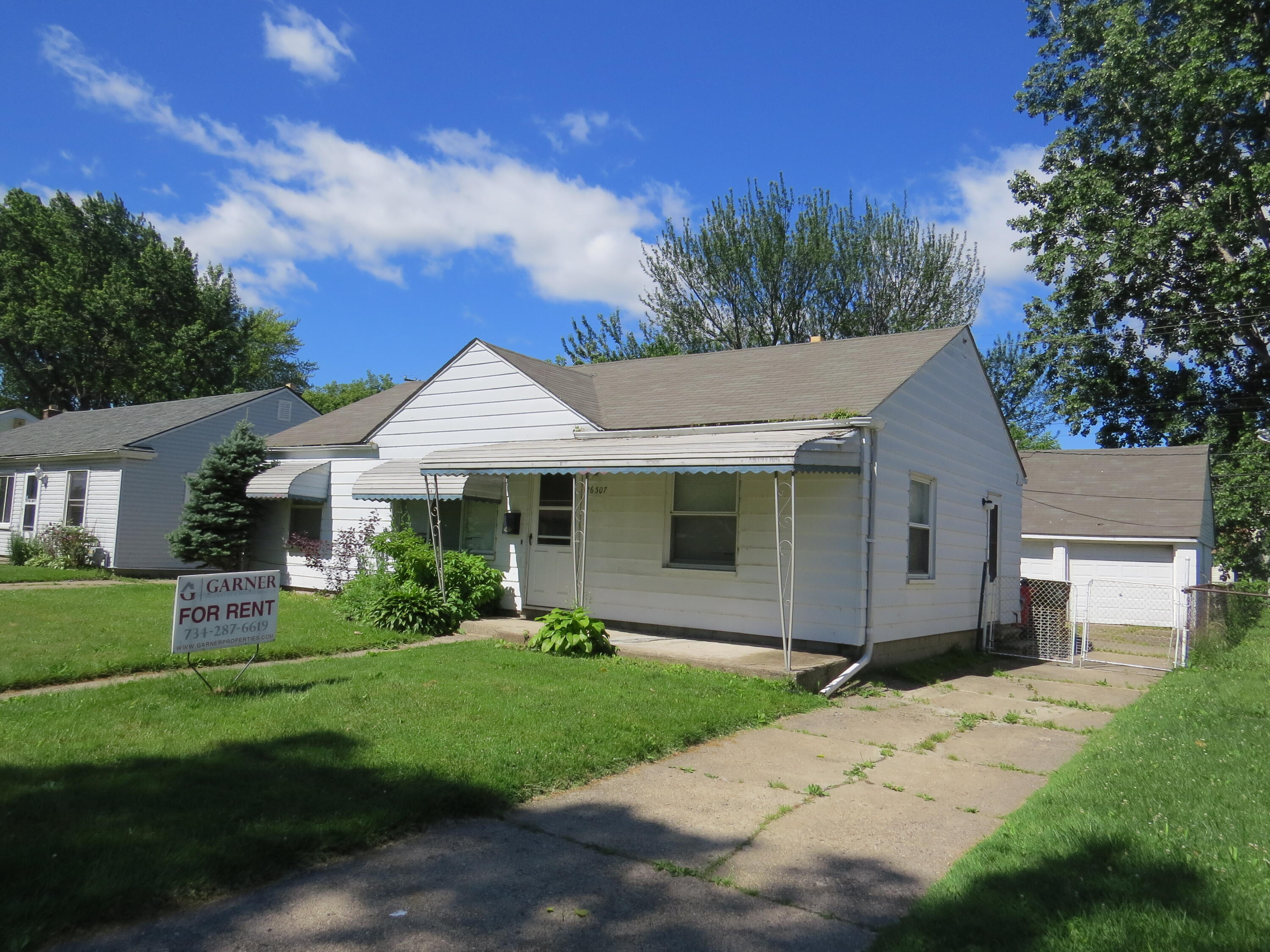 26307 Woodmont Street