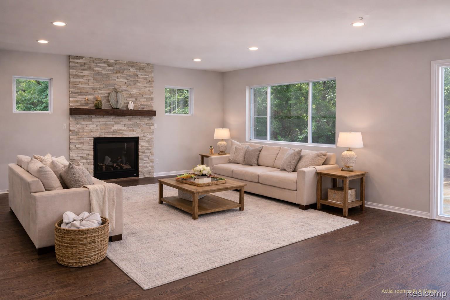 34607 John Bartley Circle