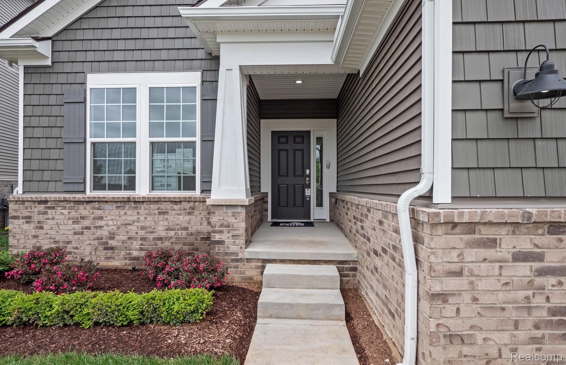 3058 SHEFFIELD Circle