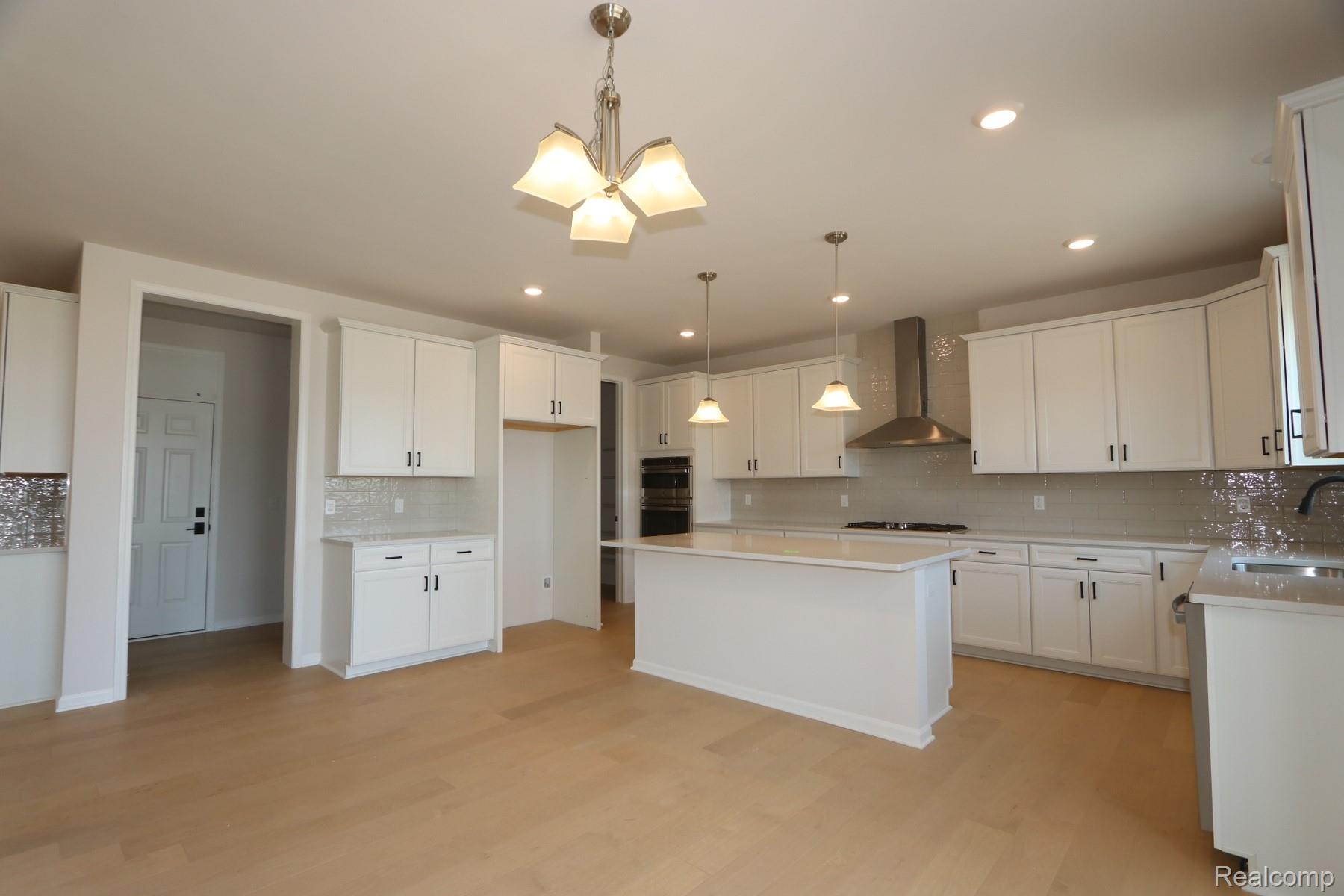 12109 ROMEO Lane