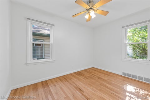 Tiny photo for 450 E MAPLEHURST Street, Ferndale City, MI 48220 (MLS # 20261083023)