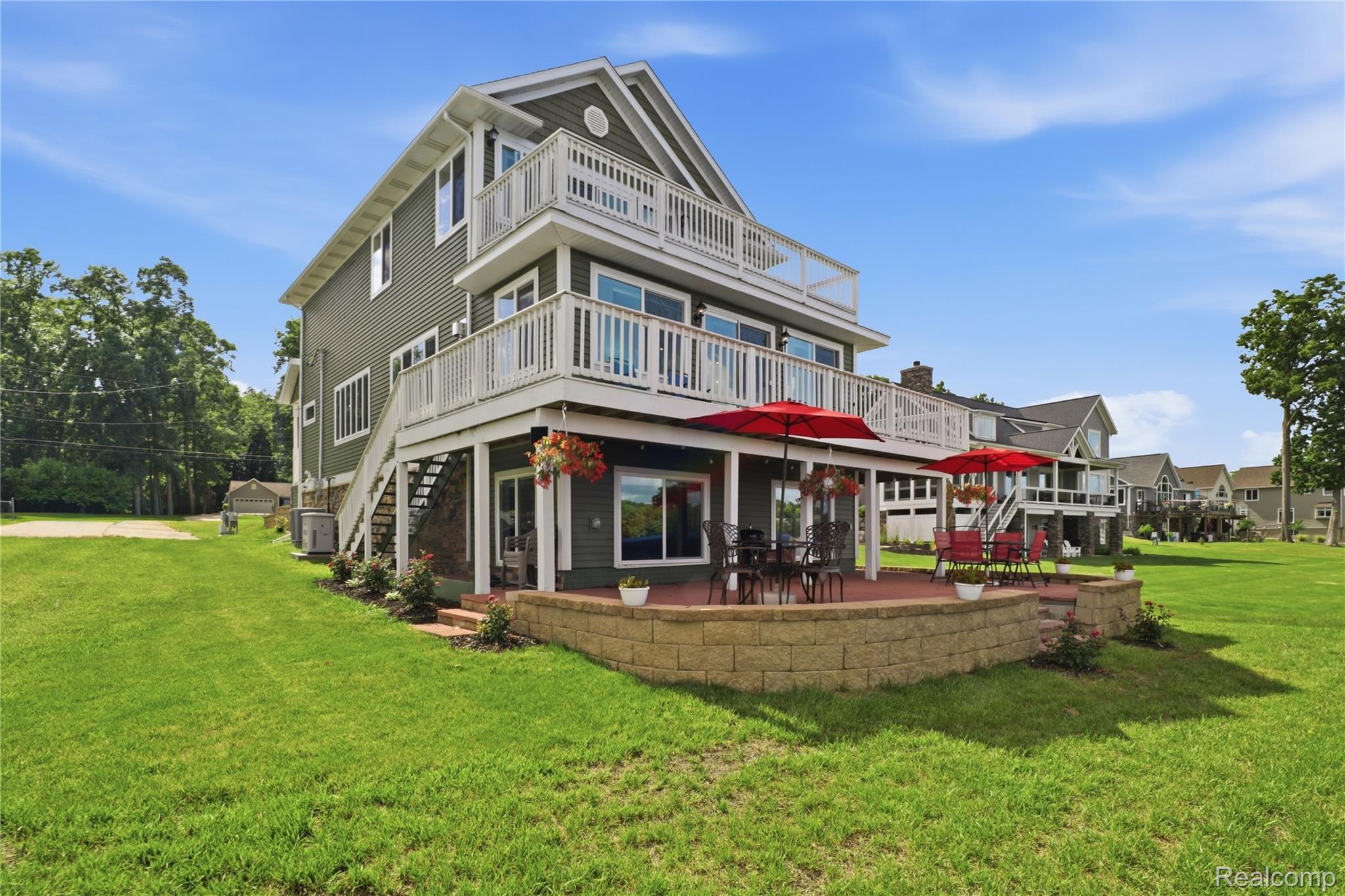 16289 Whitehead Drive