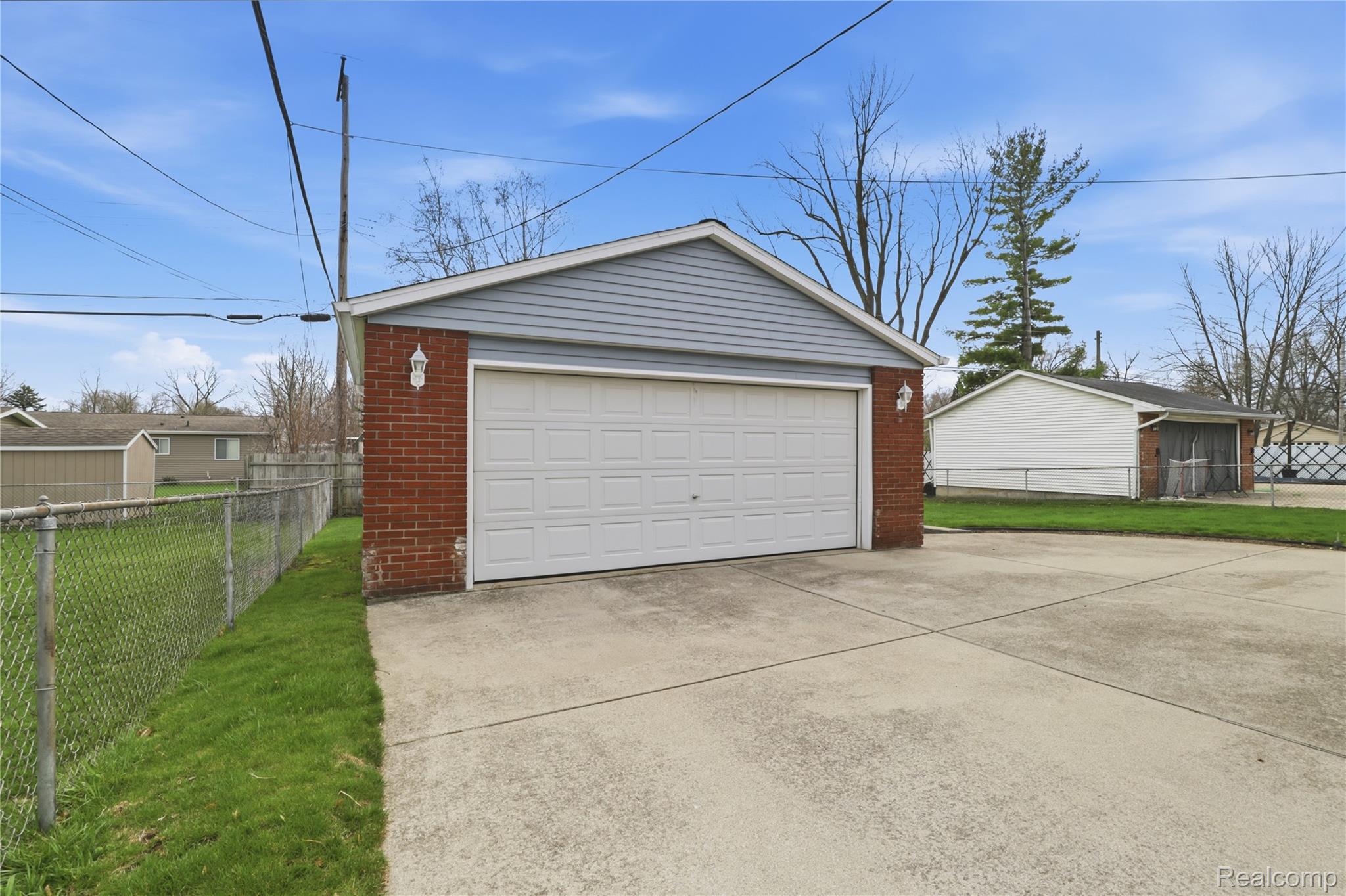 5221 Worchester Drive