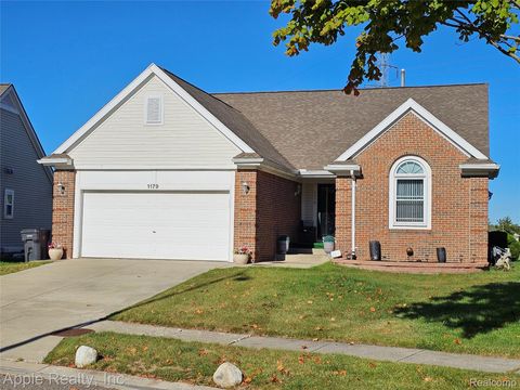 1179 Oaklawn Drive Pontiac City MI 48341