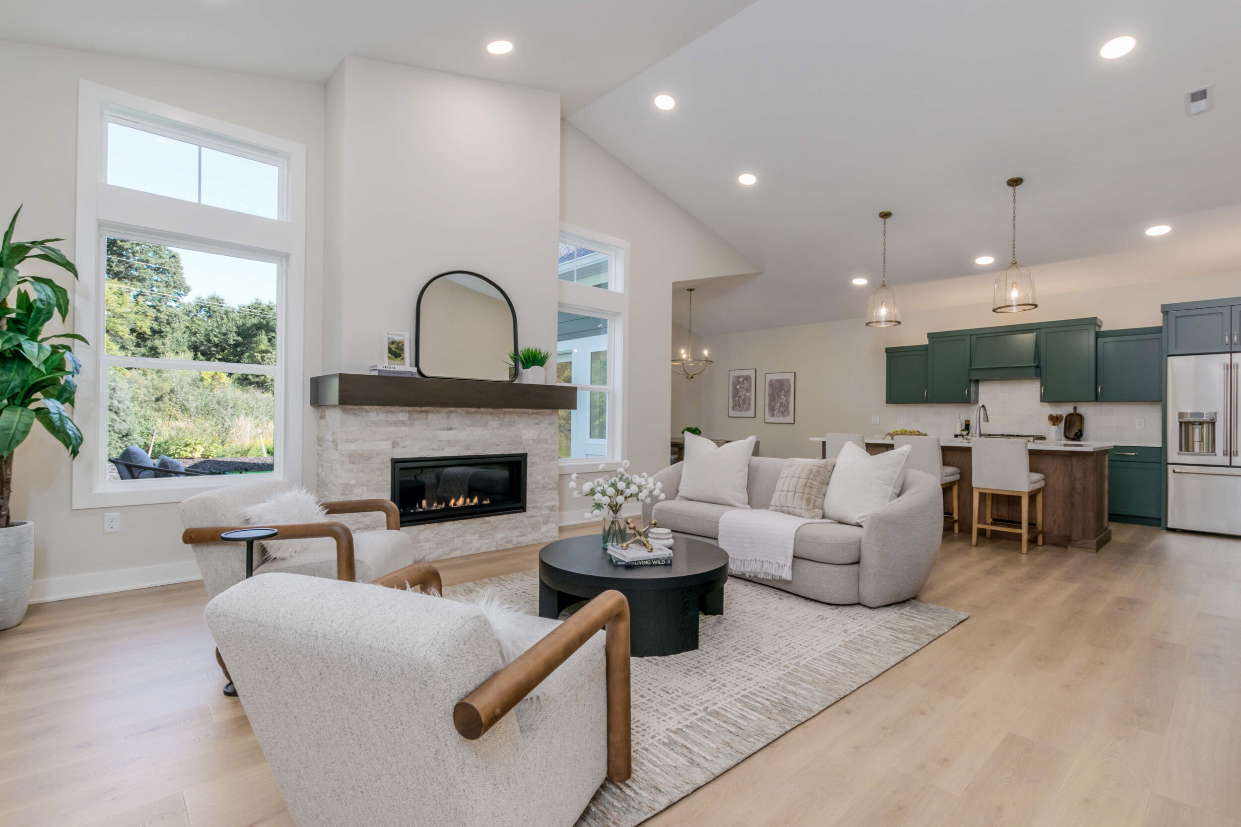 4708 Knapp Bluff Drive NE