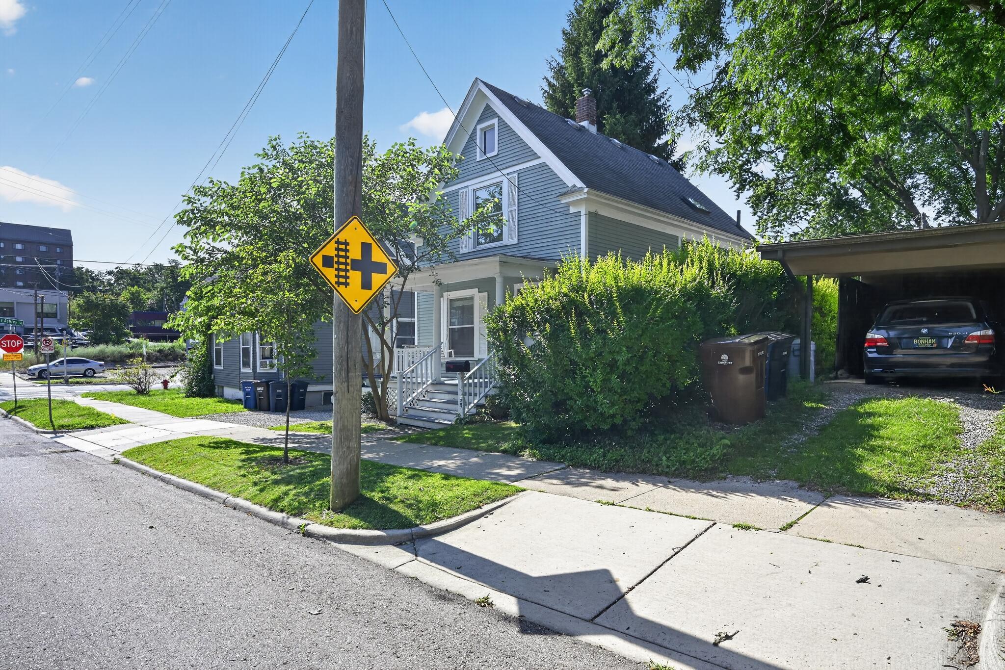 207 W Jefferson Street
