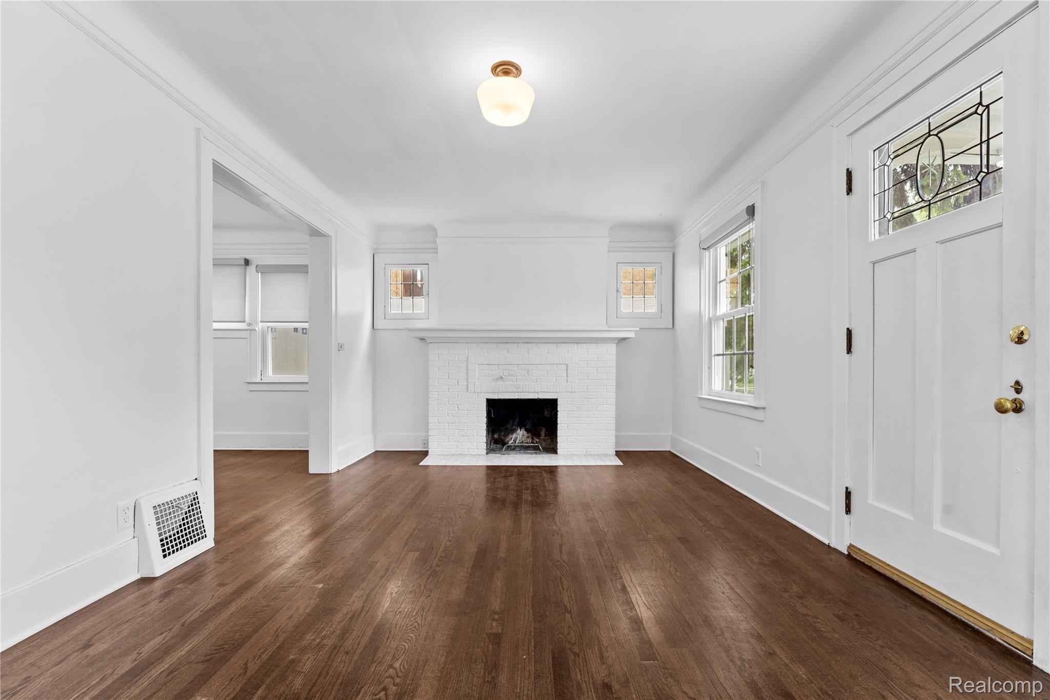 454 W Saratoga Street