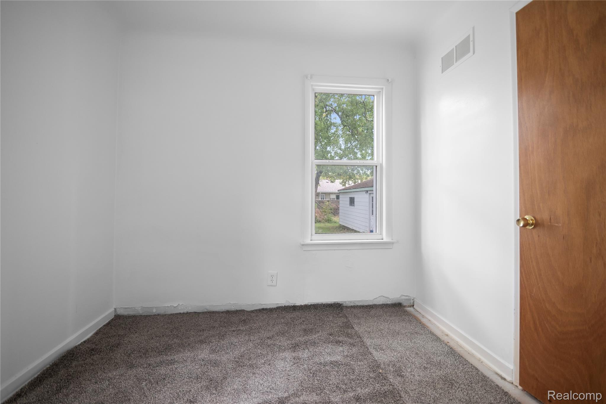 Clawson City, Michigan 48017, United States, 3 Bedrooms Bedrooms, ,1 BathroomBathrooms,Residential,Active,209190