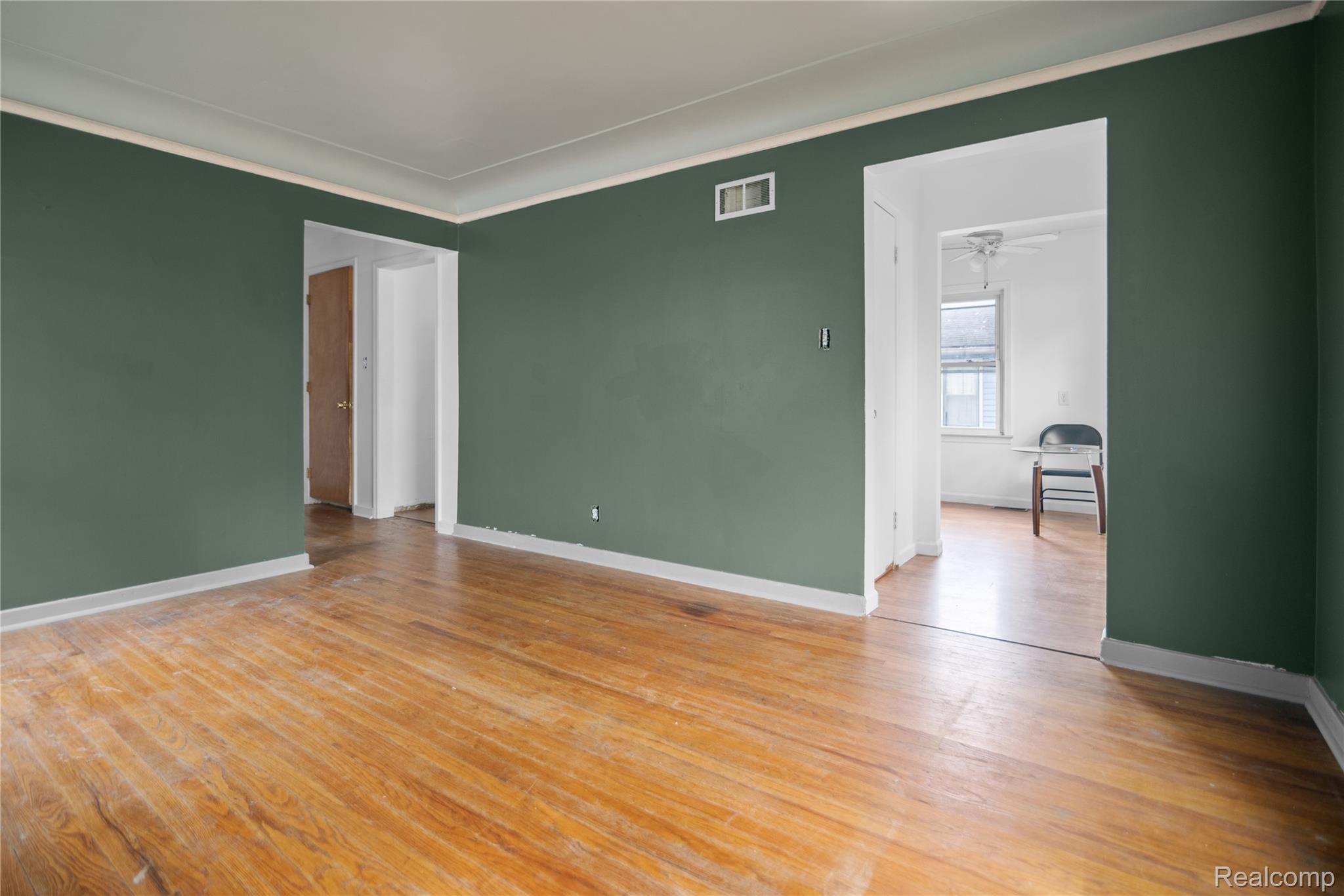 Clawson City, Michigan 48017, United States, 3 Bedrooms Bedrooms, ,1 BathroomBathrooms,Residential,Active,209190