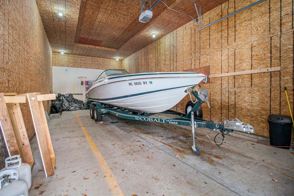 listing image 52