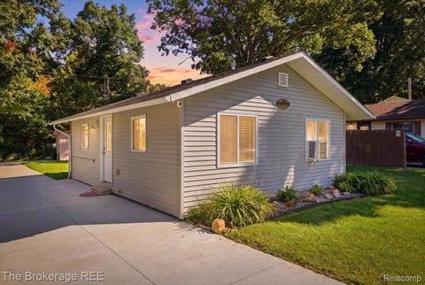 Photo for 851 Woodlawn Drive