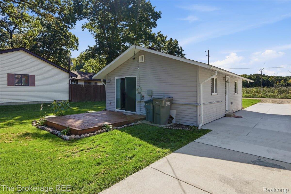 851 Woodlawn Drive