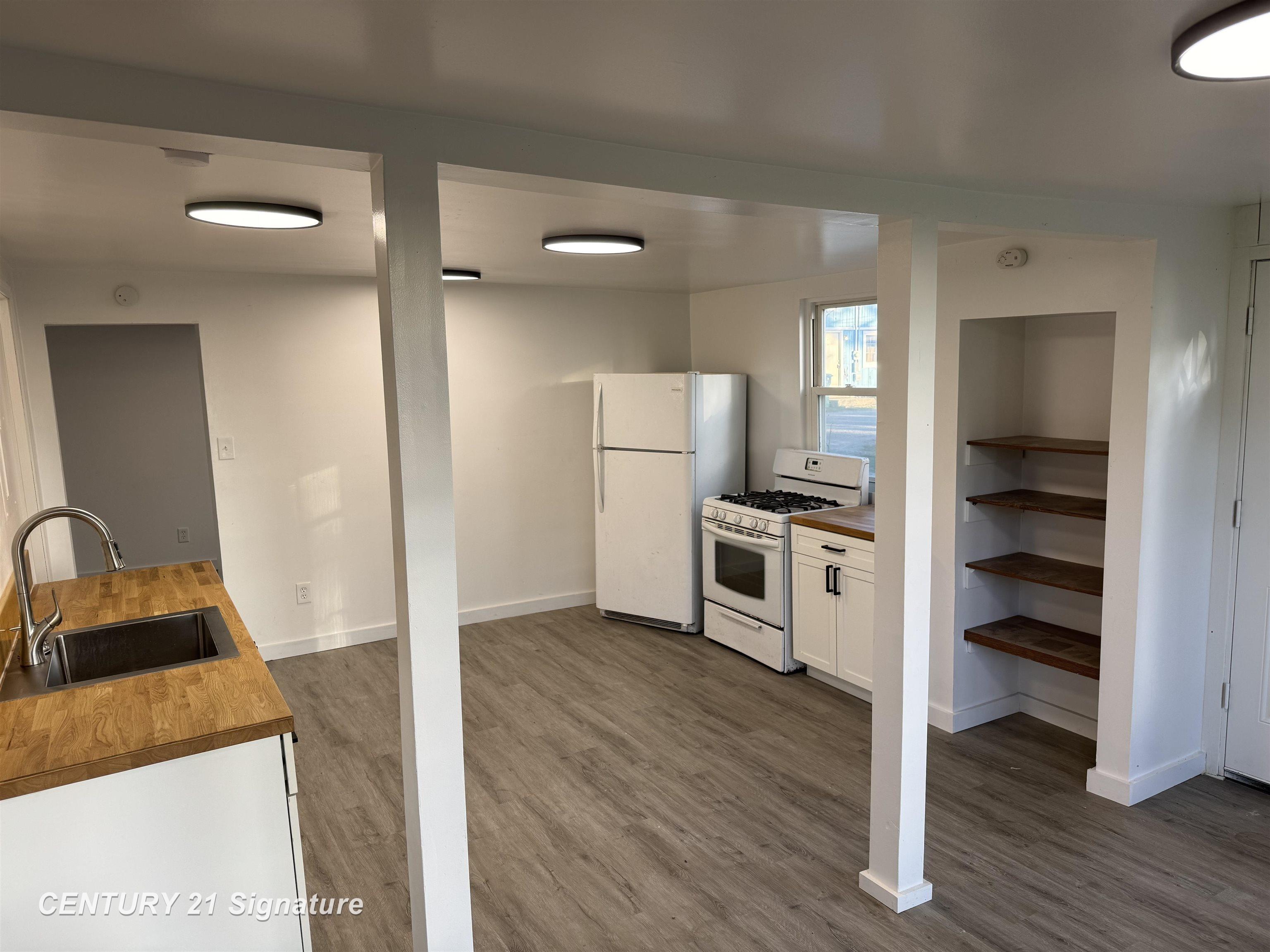 4060 S US-23 Highway