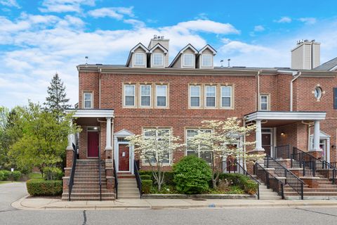 16992 Farmington Road Livonia City MI 48154