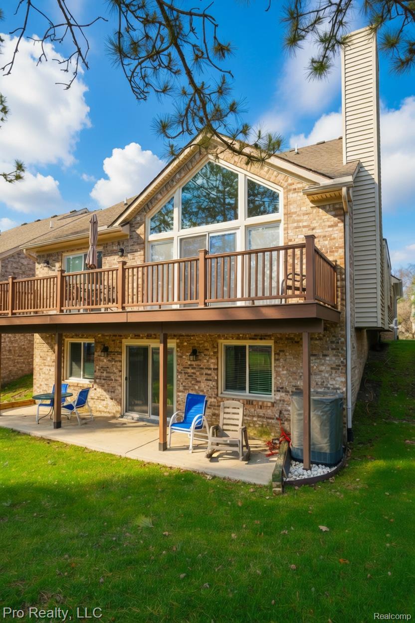 45317 Stonehedge Drive