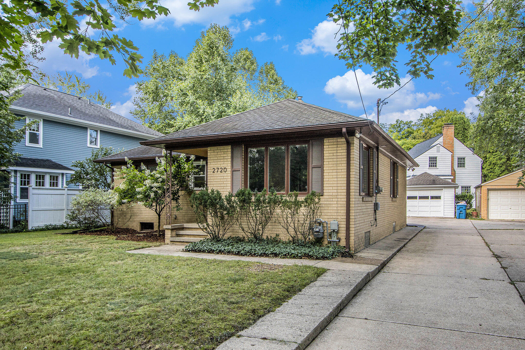 Kalamazoo City, Michigan 49008, United States, 3 Bedrooms Bedrooms, ,2 BathroomsBathrooms,Residential,Active,198220