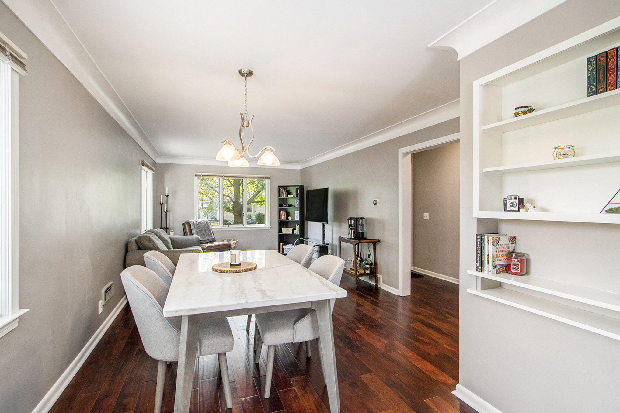 Kalamazoo City, Michigan 49008, United States, 3 Bedrooms Bedrooms, ,2 BathroomsBathrooms,Residential,Active,198220