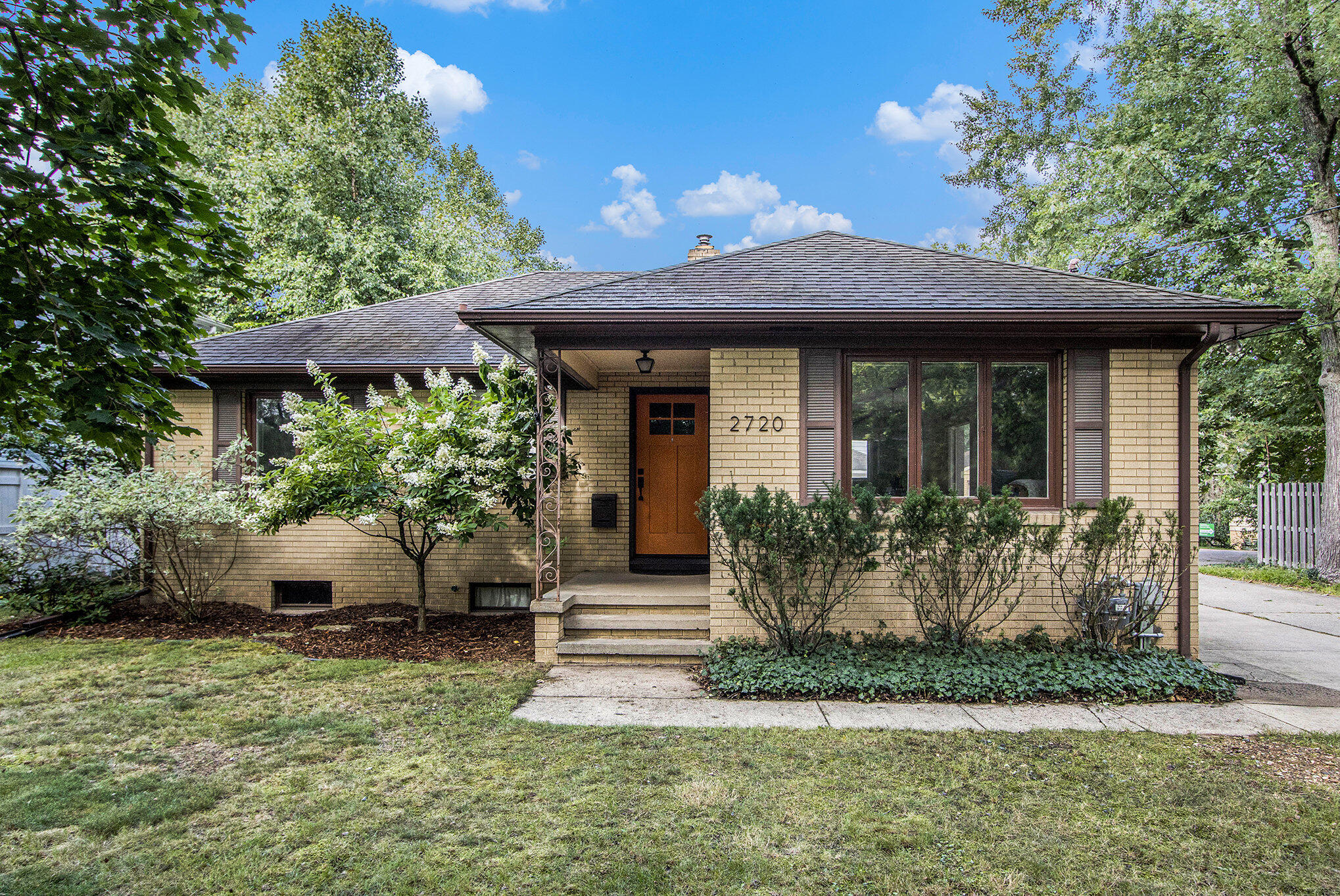 Kalamazoo City, Michigan 49008, United States, 3 Bedrooms Bedrooms, ,2 BathroomsBathrooms,Residential,Active,198220