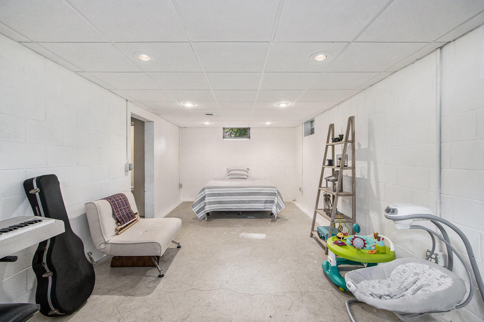 Kalamazoo City, Michigan 49008, United States, 3 Bedrooms Bedrooms, ,2 BathroomsBathrooms,Residential,Active,198220